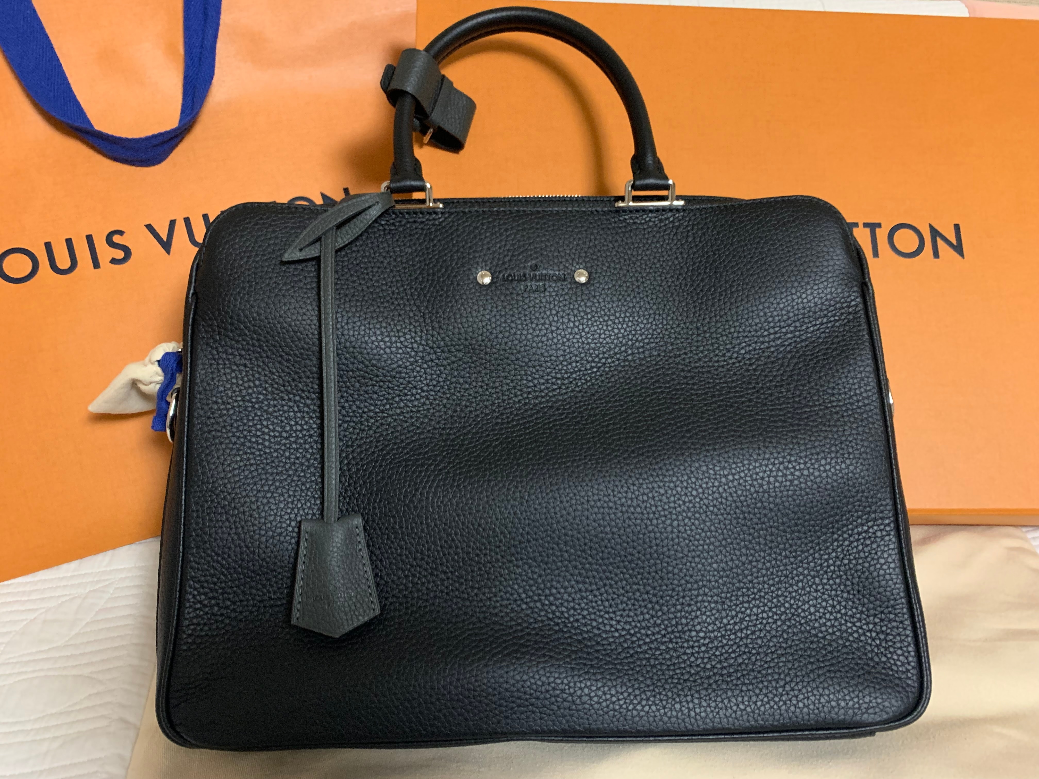 Louis Vuitton Armand Briefcase Taurillon "Noir"