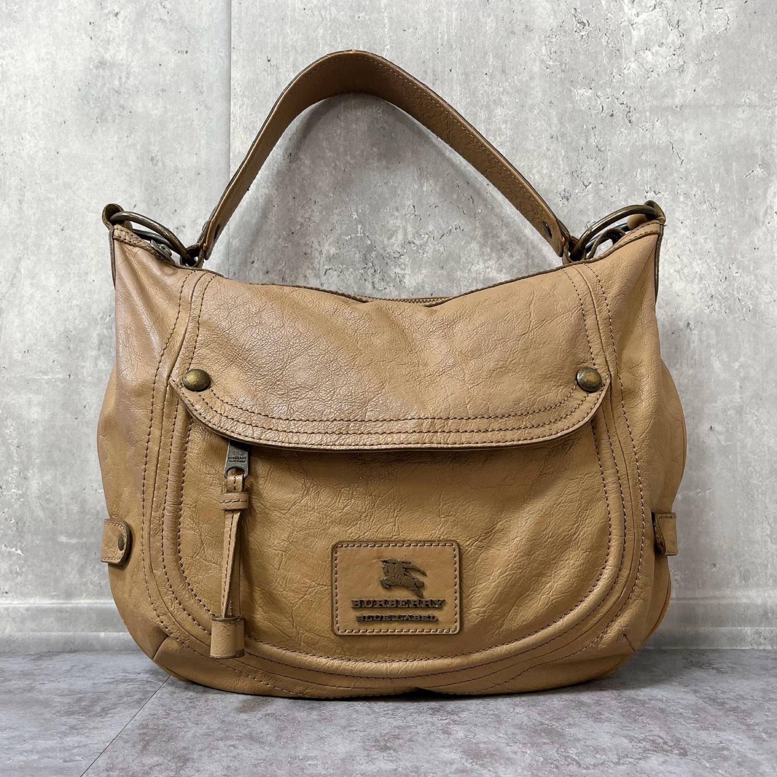【BURBERRY】バーバリー ブルーレーベル ショルダーバッグ レザー ベージュ ホースロゴ フラップ タッセル ゴールド金具 ワンショルダー
