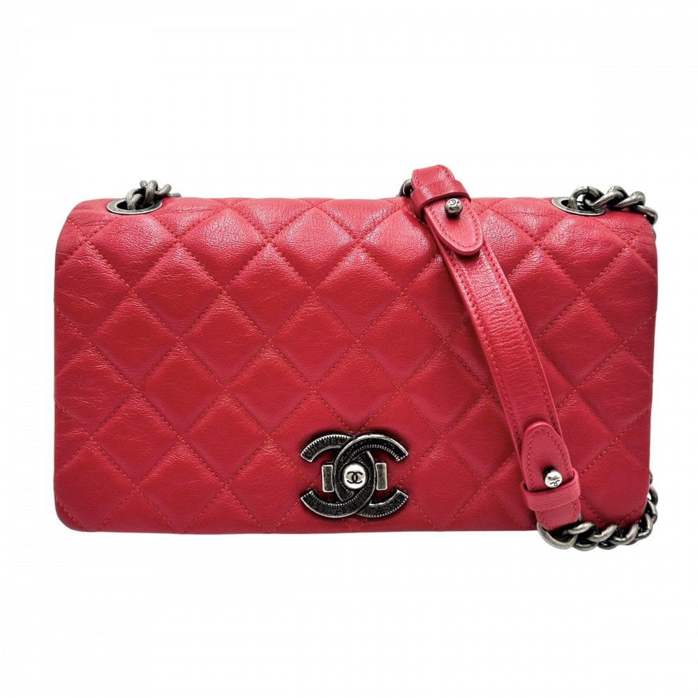 CHANEL シャネル ショルダーバッグ マトラッセ シティロック フルフラップ 肩掛け 斜め掛け ココマーク ココ かばん 鞄 レザー    レッド 赤 ガンメタル金具 レディース 美品【中古品】