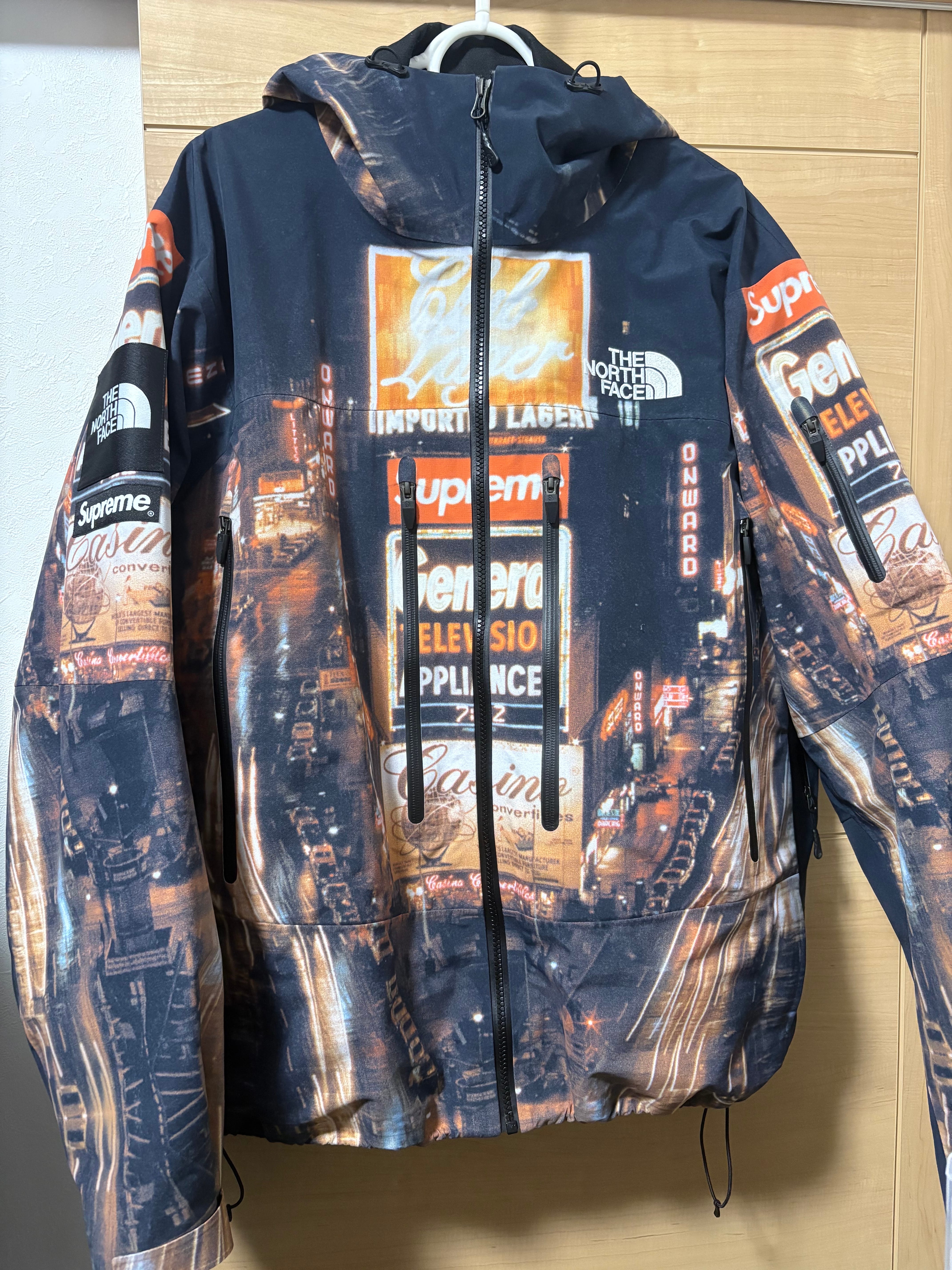 Supreme x The North Face Taped Seam Shell Jacket "Times square" NP52207I x NF0A82RK