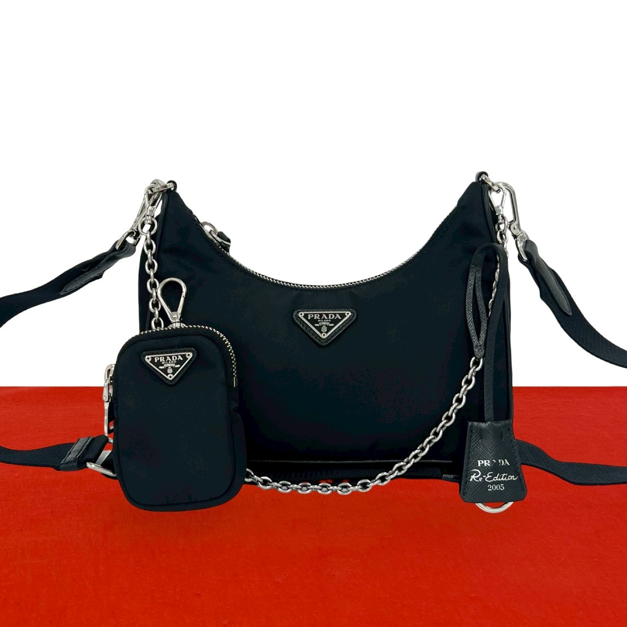 PRADA プラダ 三角ロゴ 金具 ナイロン レザー ショルダーバッグ ブラック
 75022