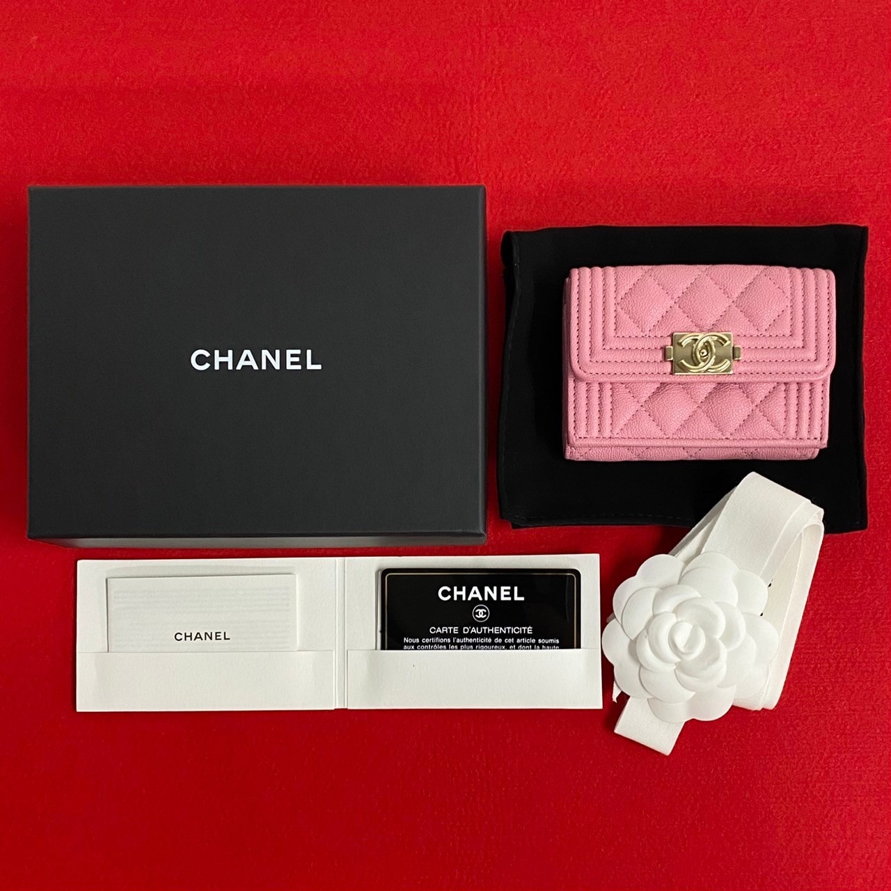 CHANEL シャネル ボーイシャネル キャビアスキン マットキャビアスキン 三つ折り財布 ピンク
 77413