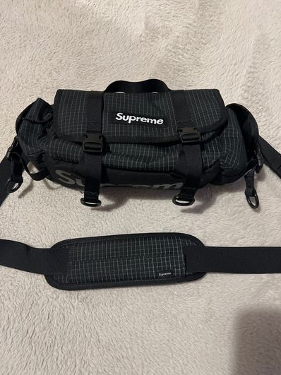 Supreme Mini Duffle Bag "Black" (24SS)