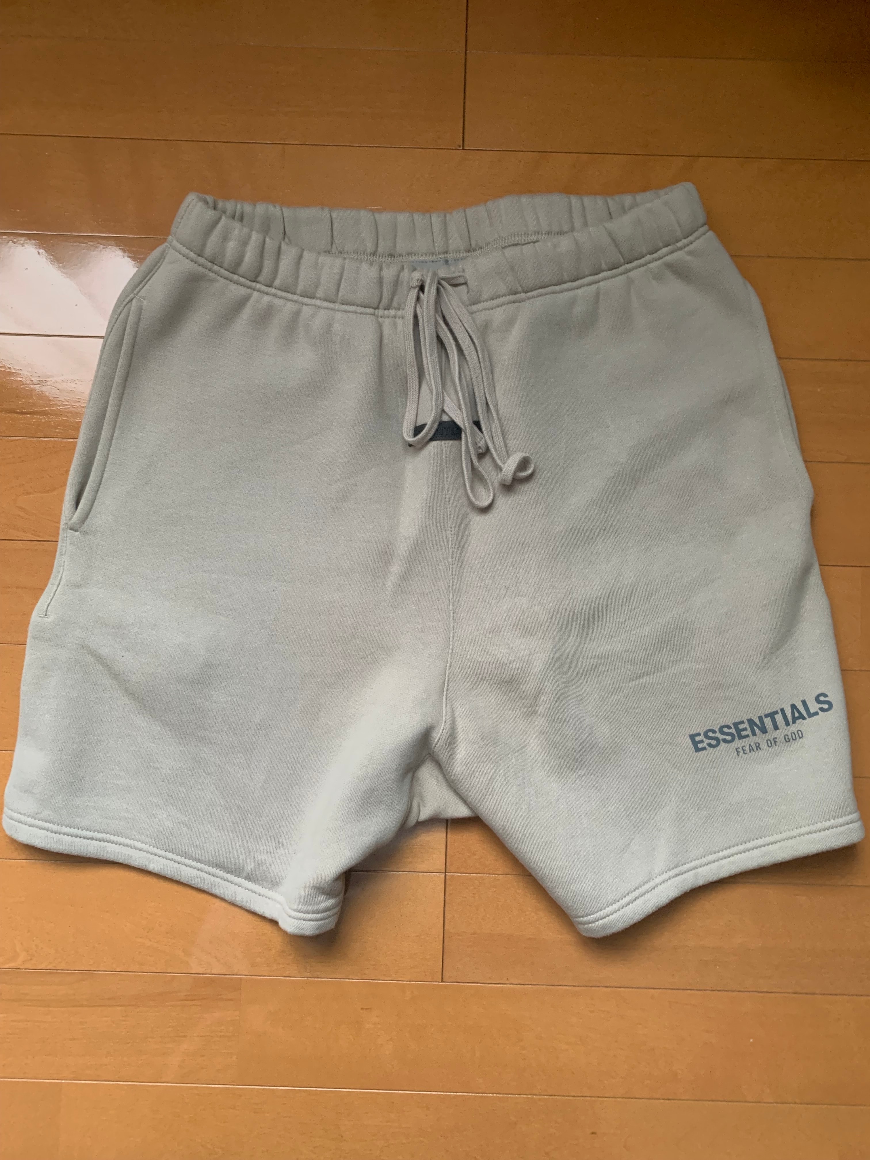 FEAR OF GOD ESSENTIALS SWEATSHORT "string"