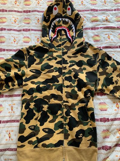 A BATHING APE 1st Camo PONR Shark Full Zip Hoodie "Yellow"