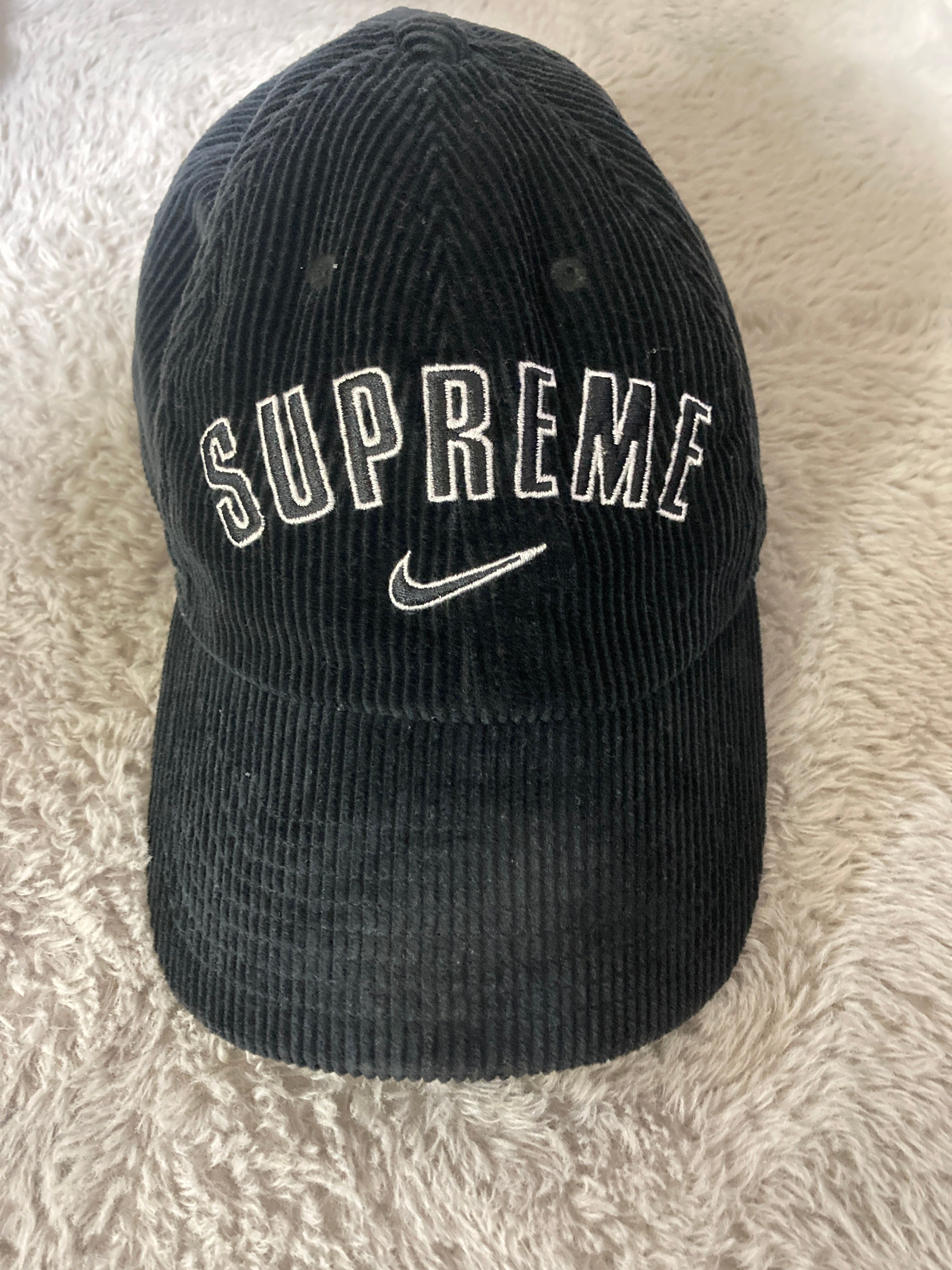 Supreme / Nike Arc Corduroy 6-Panel "Black"