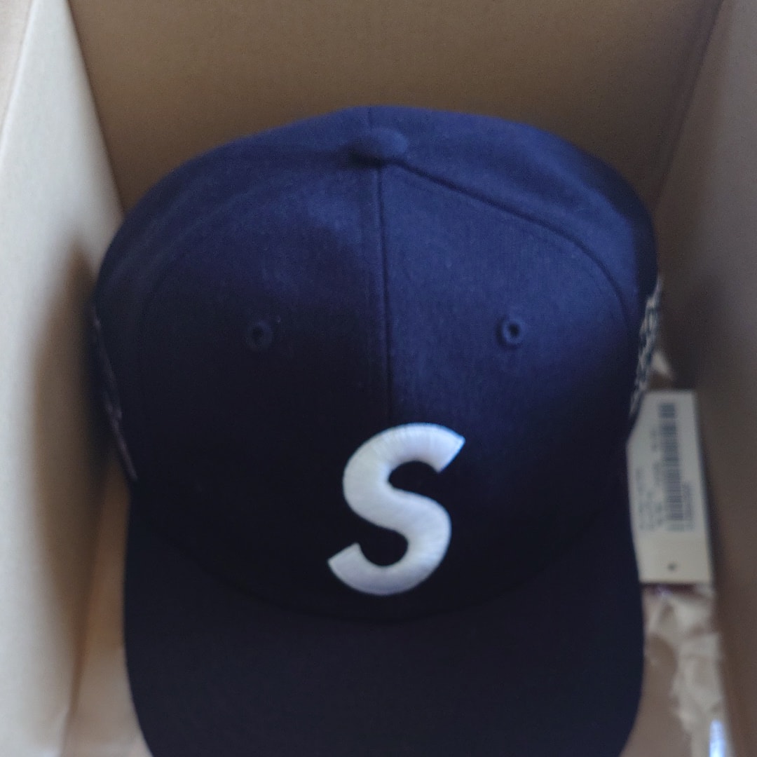 Supreme Crochet Edge Bell Hat 