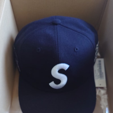 Supreme World Famous S Logo 6-Panel (25SS) "Black"