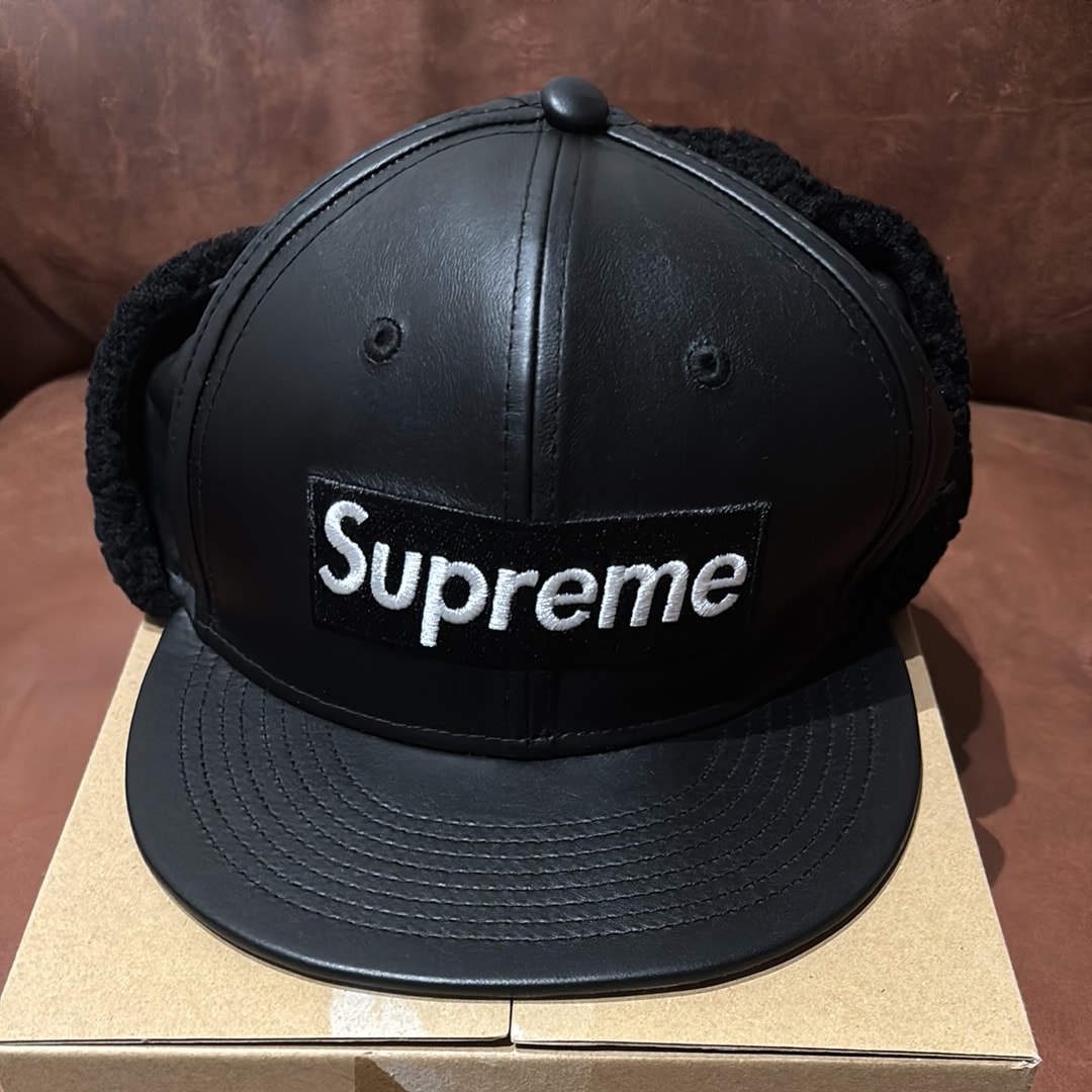 未使用に近い】シュプリーム レザー イヤーフラップ ボックス ロゴ