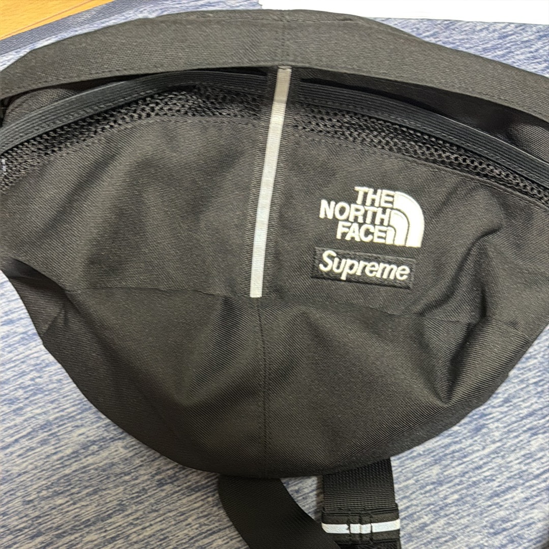 Supreme x The North Face Faux Fur Waist Bag 