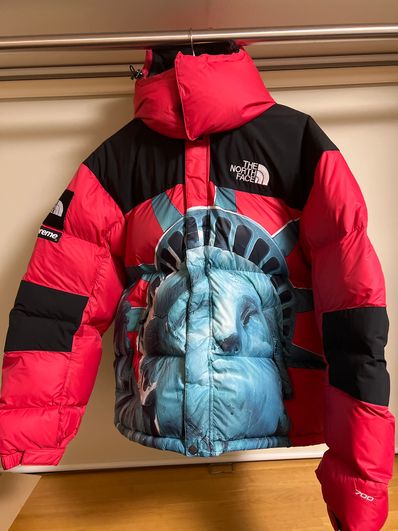 Supreme x The North Face Statue of Liberty Baltoro Jacket "Red"