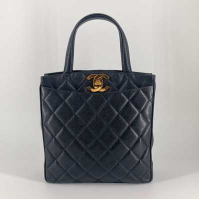 CHANEL(シャネル) マトラッセ 4番台 トートバッグ ブラック