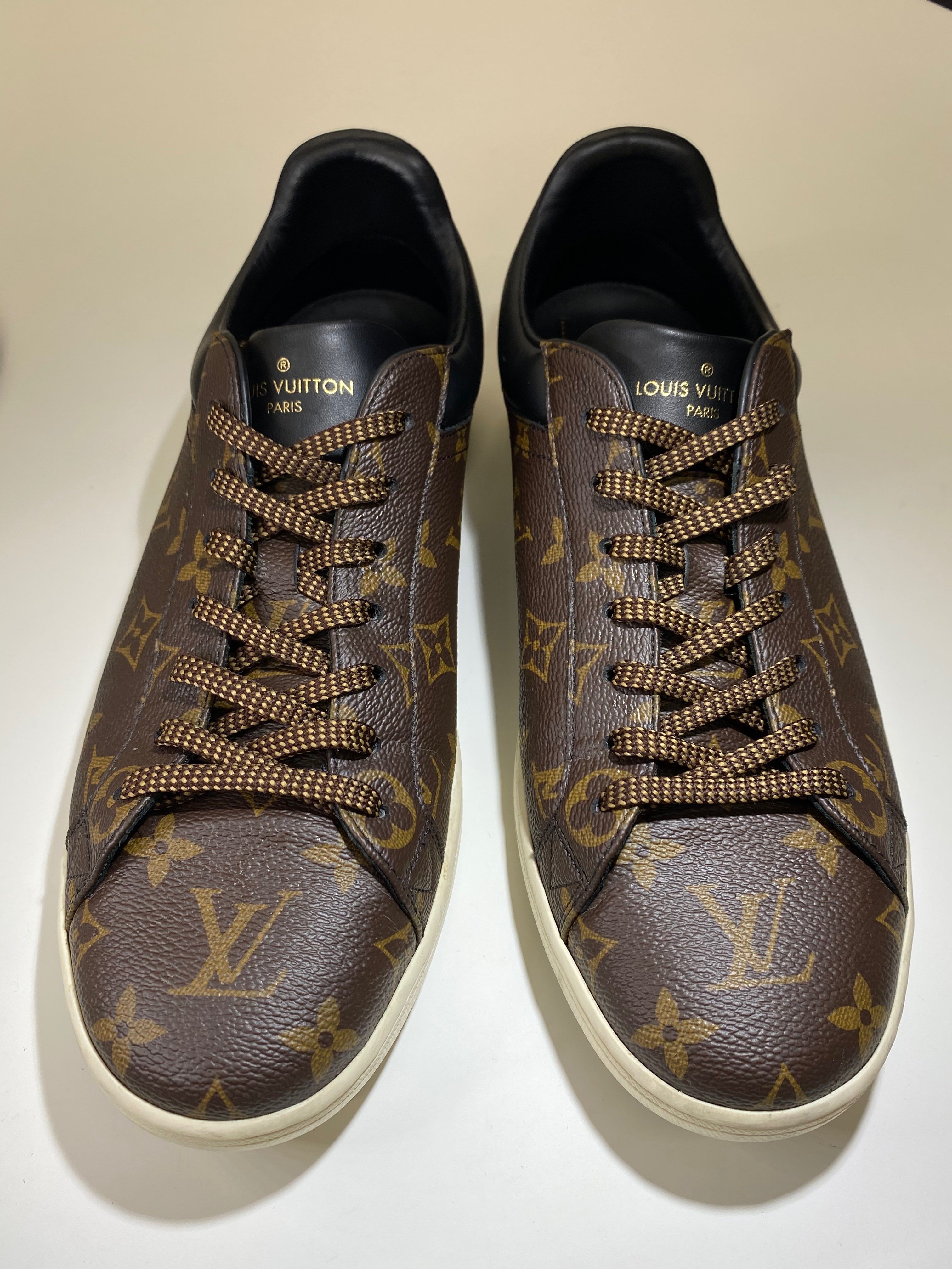 ルクセンブルク スニーカー モノグラム