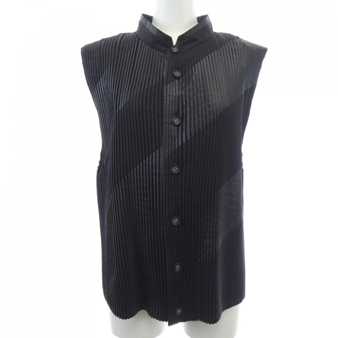 イッセイミヤケ ISSEY MIYAKE ME42FE546 S/Sシャツ