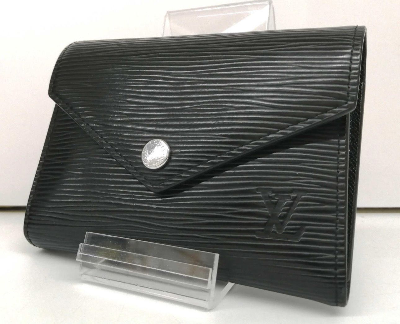 Louis Vuitton Victorine Wallet Epi "Noir"