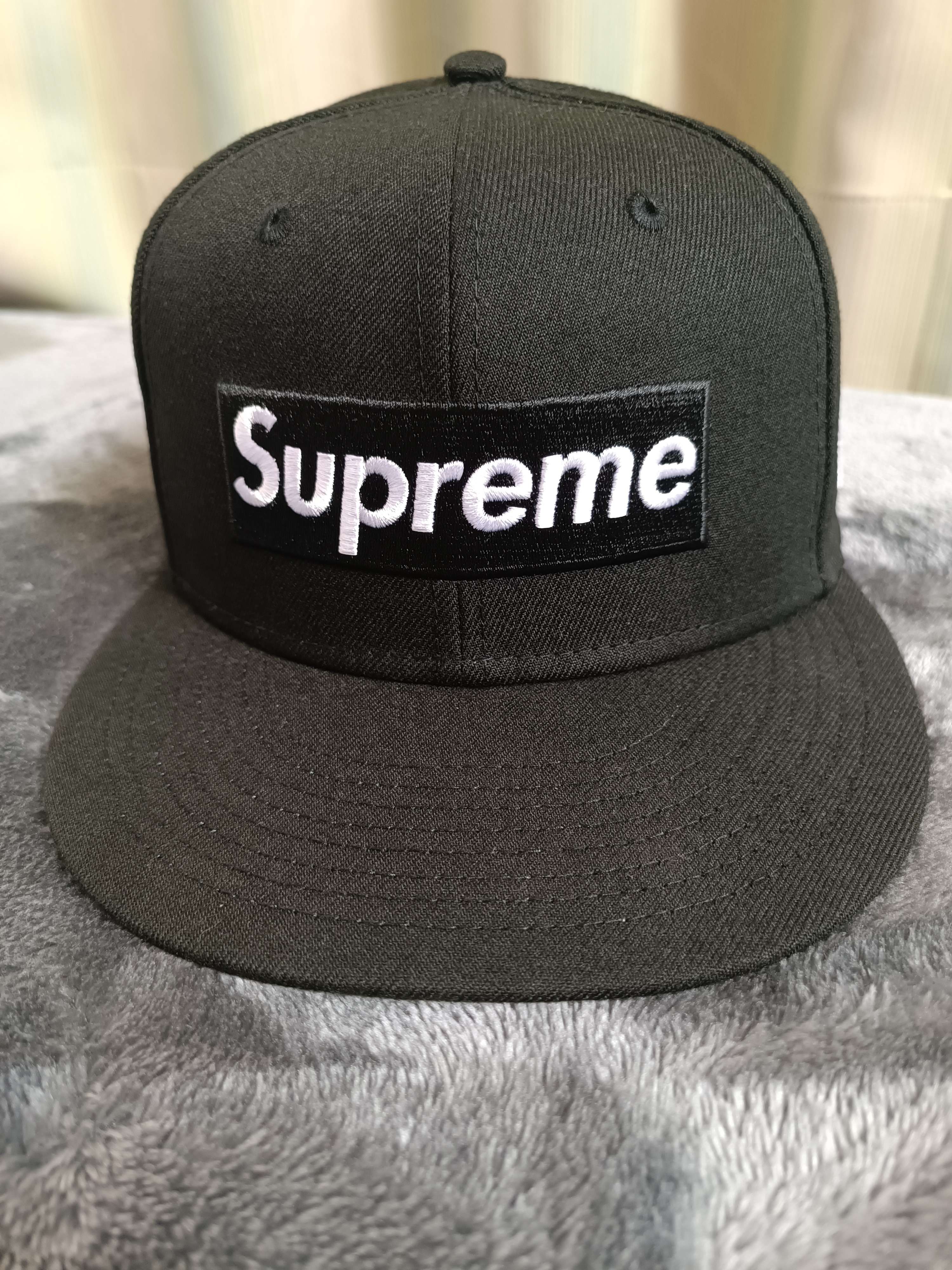 Supreme No Comp Box Logo New Era "Black"