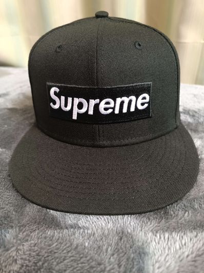 Supreme No Comp Box Logo New Era "Black"