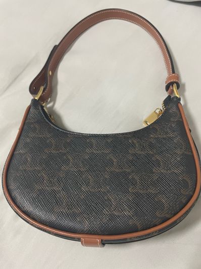 セリーヌ ミニ アヴァバック