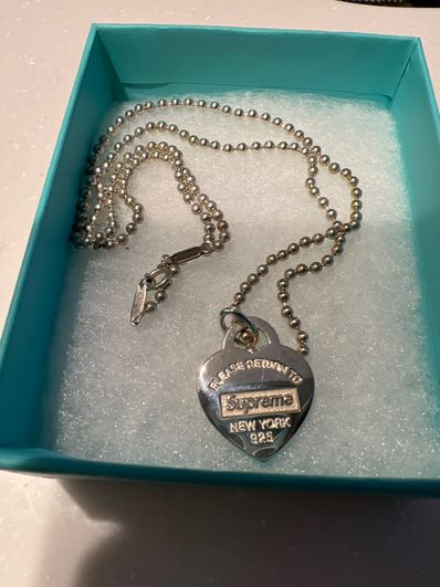 Supreme / Tiffany & Co. Return to Tiffany Heart Tag Pendant "Silver"