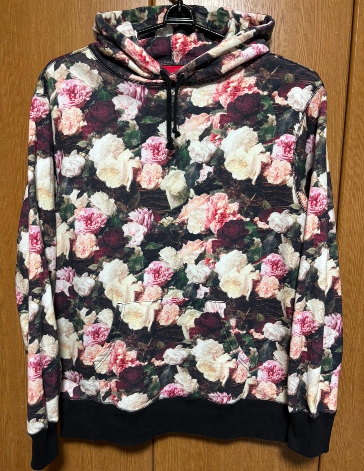 Supreme Power Corruption Lies Pullover "Black"