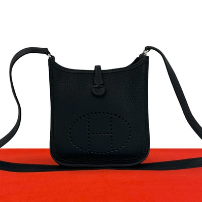 HERMES エルメス エヴリン TPM ロゴ トリヨンクレマンス ショルダーバッグ ネイビー
13745