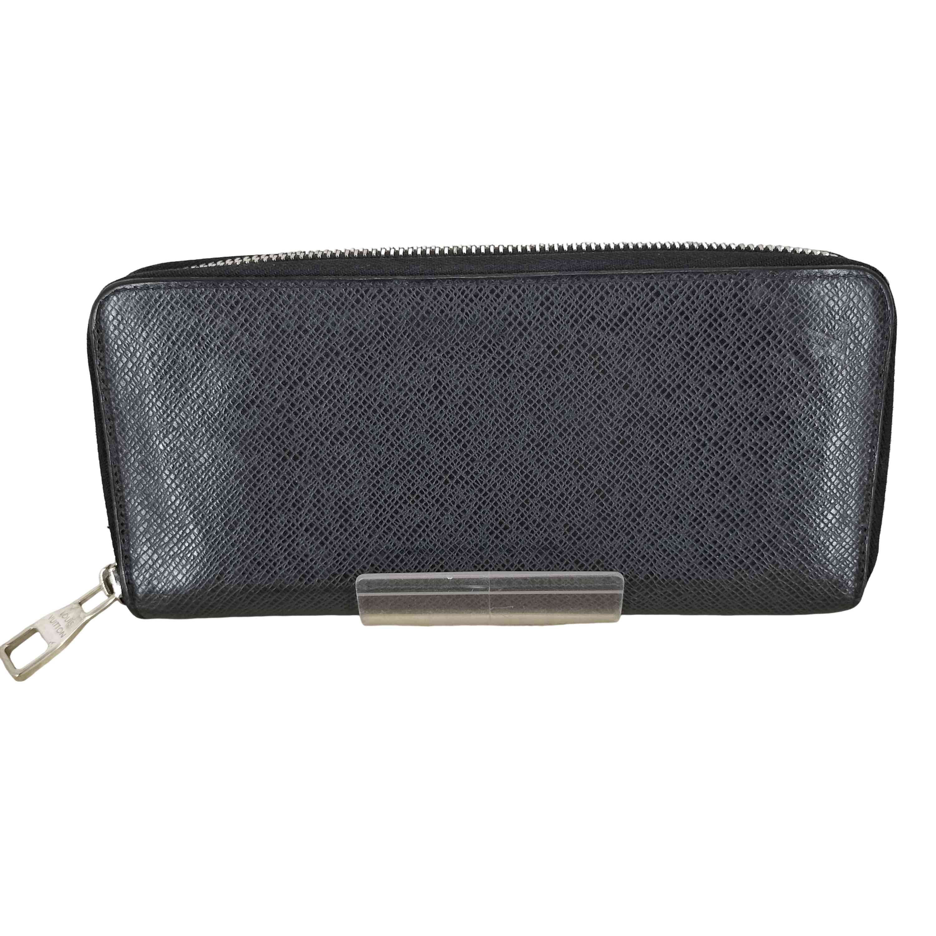 MADE IN SPAIN ラウンドジップ レザー 長財布【1143787627066】