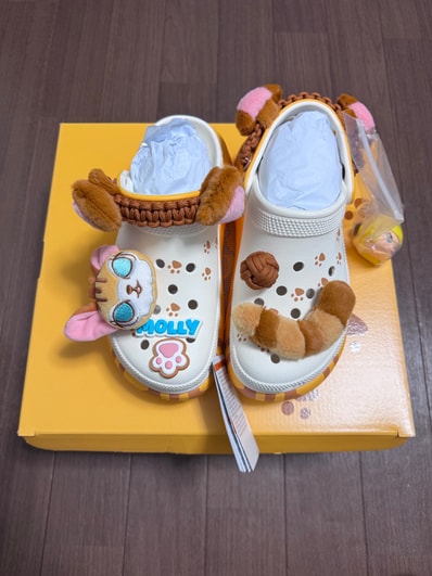 POPMART Molly x Crocs Crush Clog "Multi"