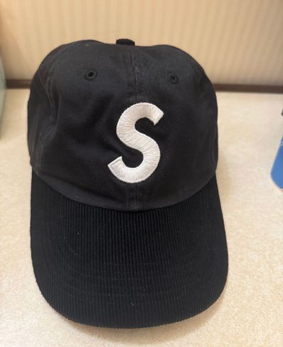 Supreme 2-Tone S Logo 6-Panel "Black"