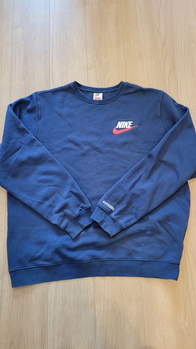 Supreme / NIKE® Crewneck "navy"
