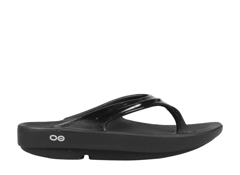 AURALEE Leather Tong Sandals 