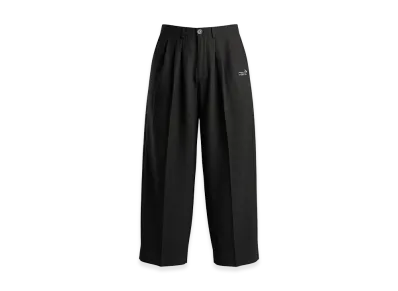 FEELS. Linen Two-Tucked Slacks "Black"