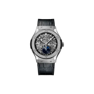 HUBLOT Classic Fusion Aerofusion Moonphase Titanium Diamonds 42mm
