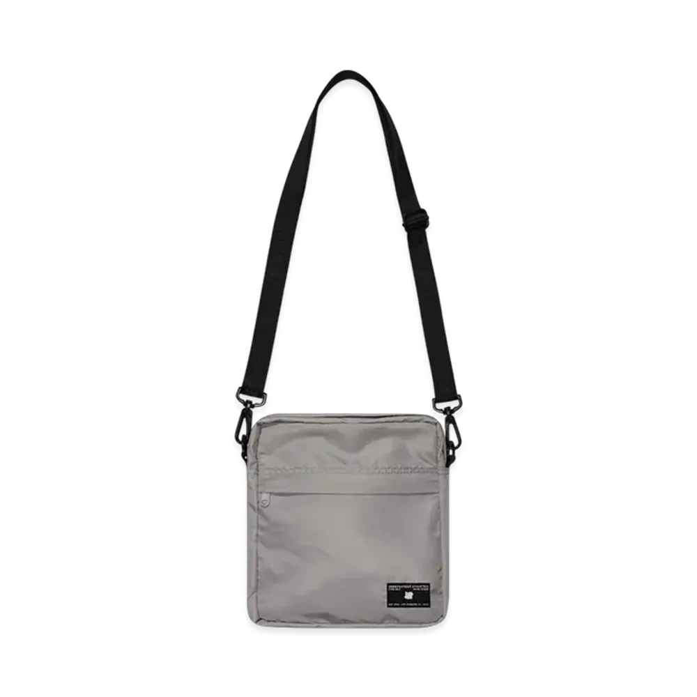 UNDEFEATED Flight Satin Shoulder Bag "Gray"