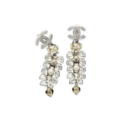 CHANEL Clip-on Pendants Metal, Glass Pearls & Strass "Silver/Gold/White/Crystal"