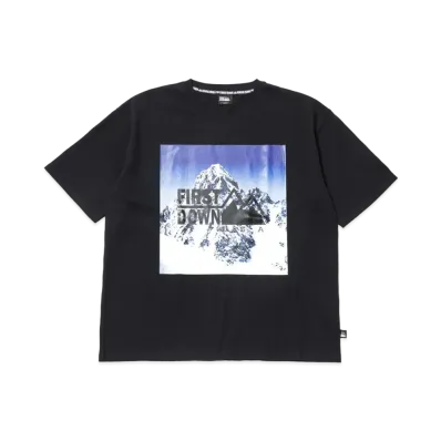 FIRST DOWN TRANSCRIPTION PRINT T-SHIRT "Black"