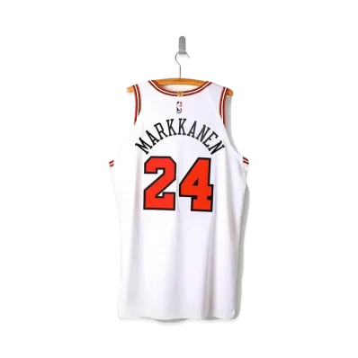 #24 Lauri Markkanen Chicago Bulls 2018-19 "Association"