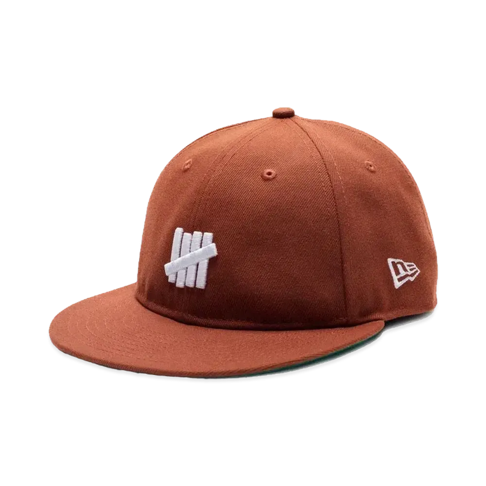 UNDEFEATED x NE Icon Snapback "Red"