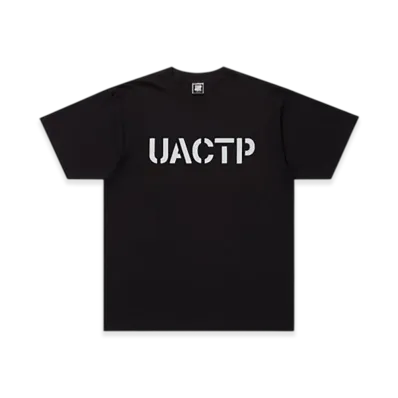 UNDEFEATED UACTP Stencil S/S Tee "Black"