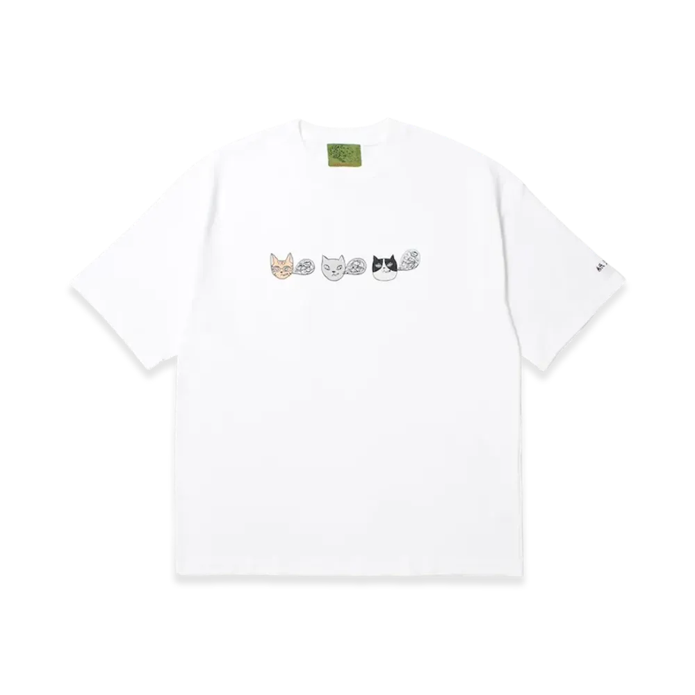 APHRODITEGANG NOKO x BUDSPOOL Namedaruma Cat S/S Tee "White"