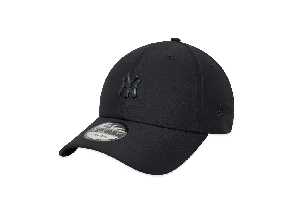 ニューエラ 9フォーティ ヤンキース ミニメタルロゴ ストラップバック "ブラック"