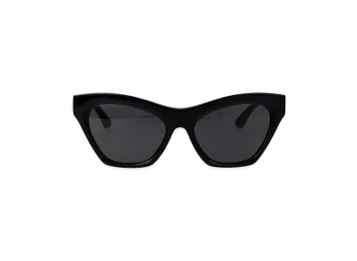 Burberry Women's Sunglasses "Black"