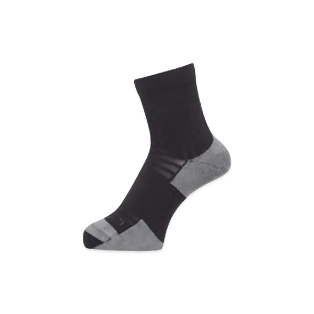 Goldwin Ventilating Light Quarter Socks (Unisex) "Black"
