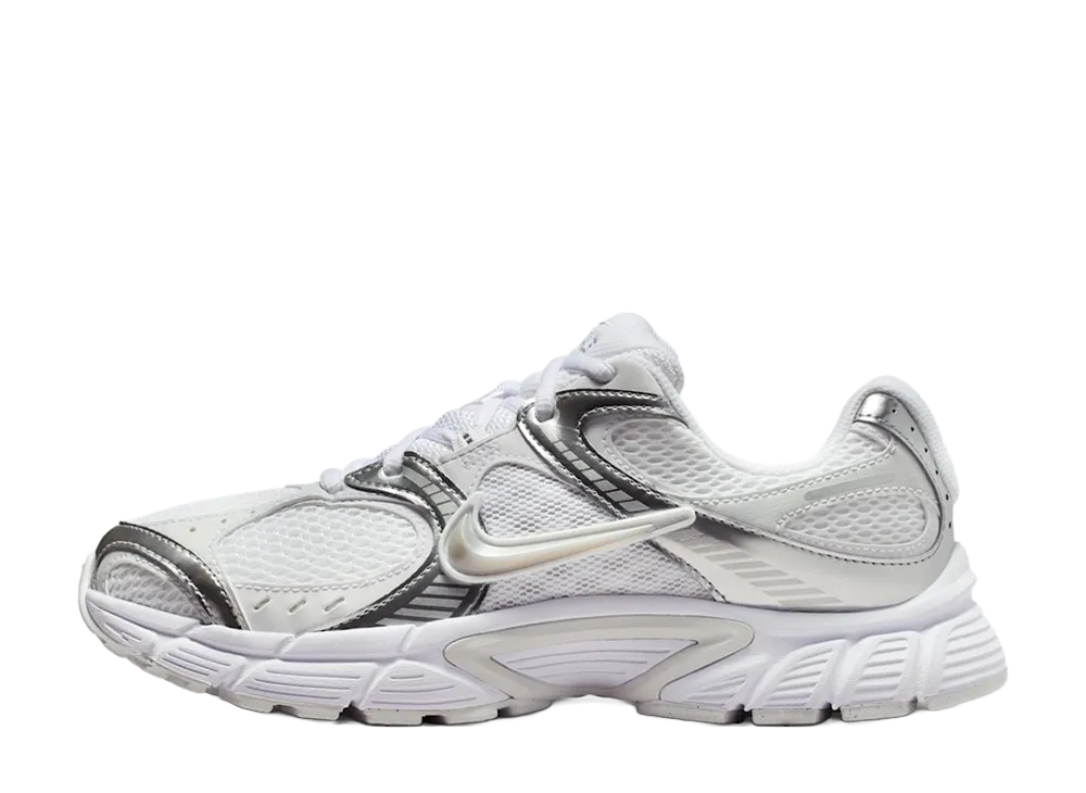 Nike Women's V5 RNR "White/Metallic Platinum"