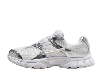 Nike Women's V5 RNR "White/Metallic Platinum"