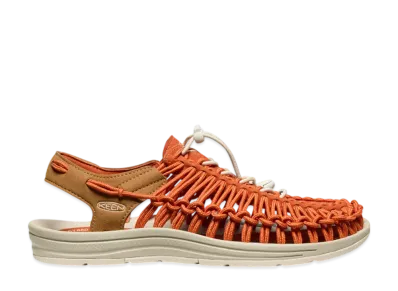 KEEN UNEEK "Gold Flame/Chipmunk"