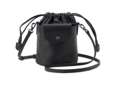 B (目立った傷や汚れなし)】【中古】ロンシャン Longchamp レジェンド B (目立った傷や汚れなし)】【中古】ロンシャン Longchamp レジェンド