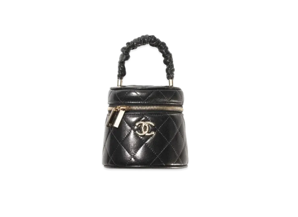 CHANEL Vanity Case Shiny Lambskin "Black"