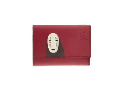 LOEWE x Spirited Away Kaonashi Small Vertical Wallet In Classic Calfskin "Rouge"