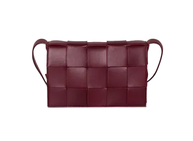 Bottega Veneta Cassette "Bordeaux"