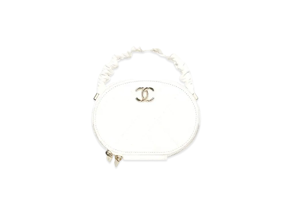 CHANEL Vanity Case Shiny Lambskin "White"